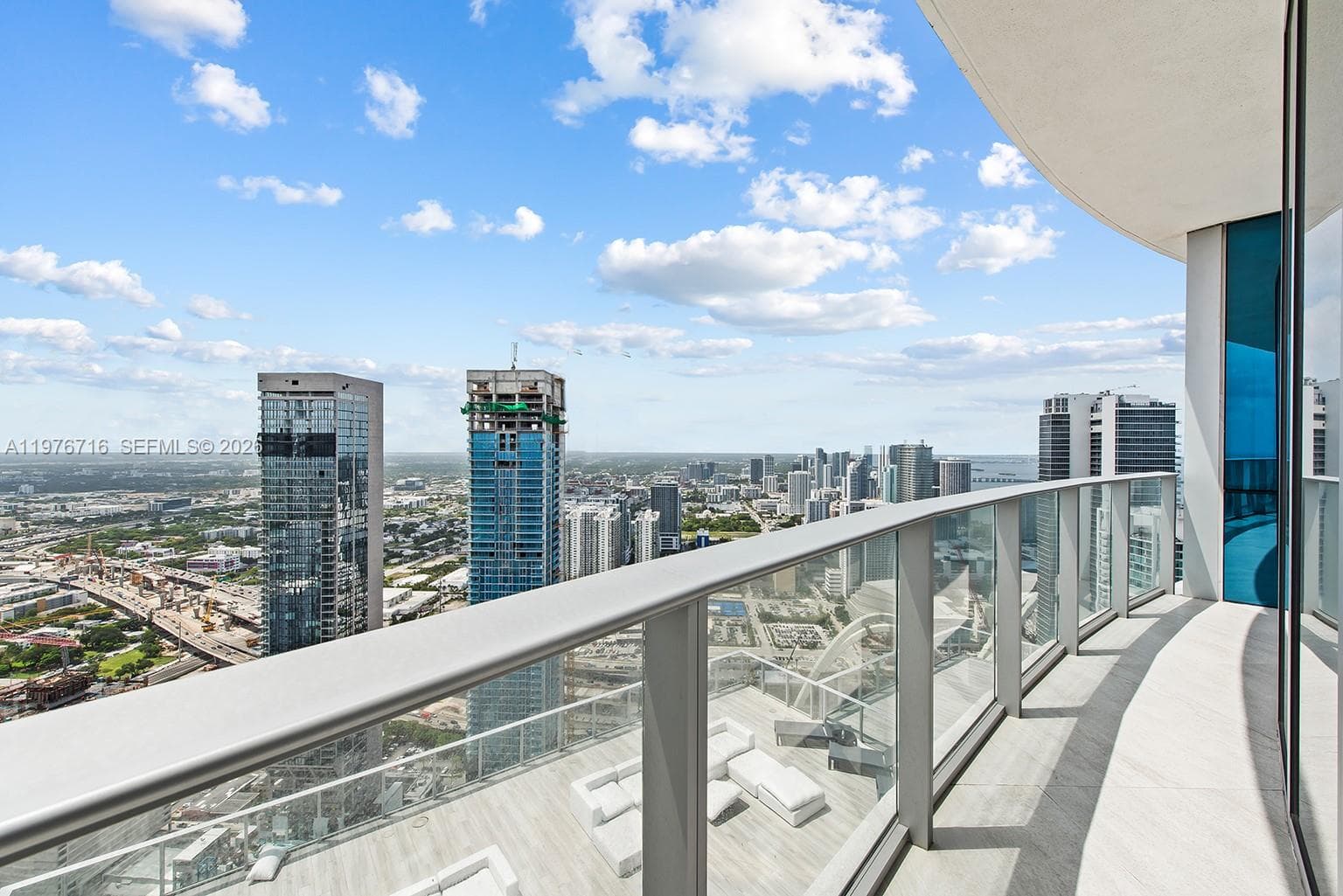 851 NE 1st Ave # PH 5402, Miami, FL 33132 photo 5