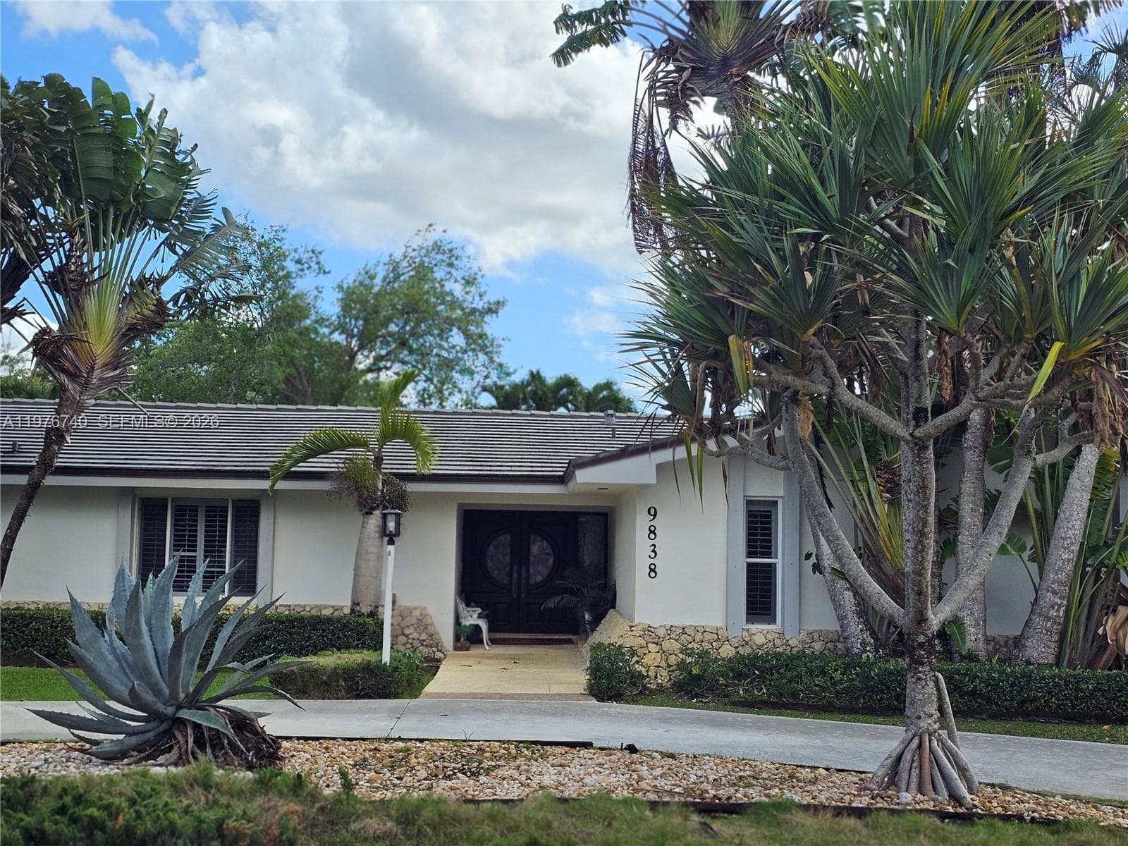9838 SW 94th Ter, Miami, FL 33176 photo 2