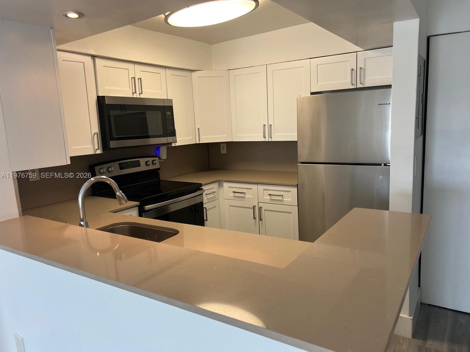 8101 Crespi Blvd # 504, Miami Beach, FL 33141 photo 2