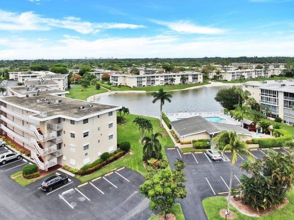 2616 N Gardens Drive # 105, Lake Worth, FL 33461 photo 3