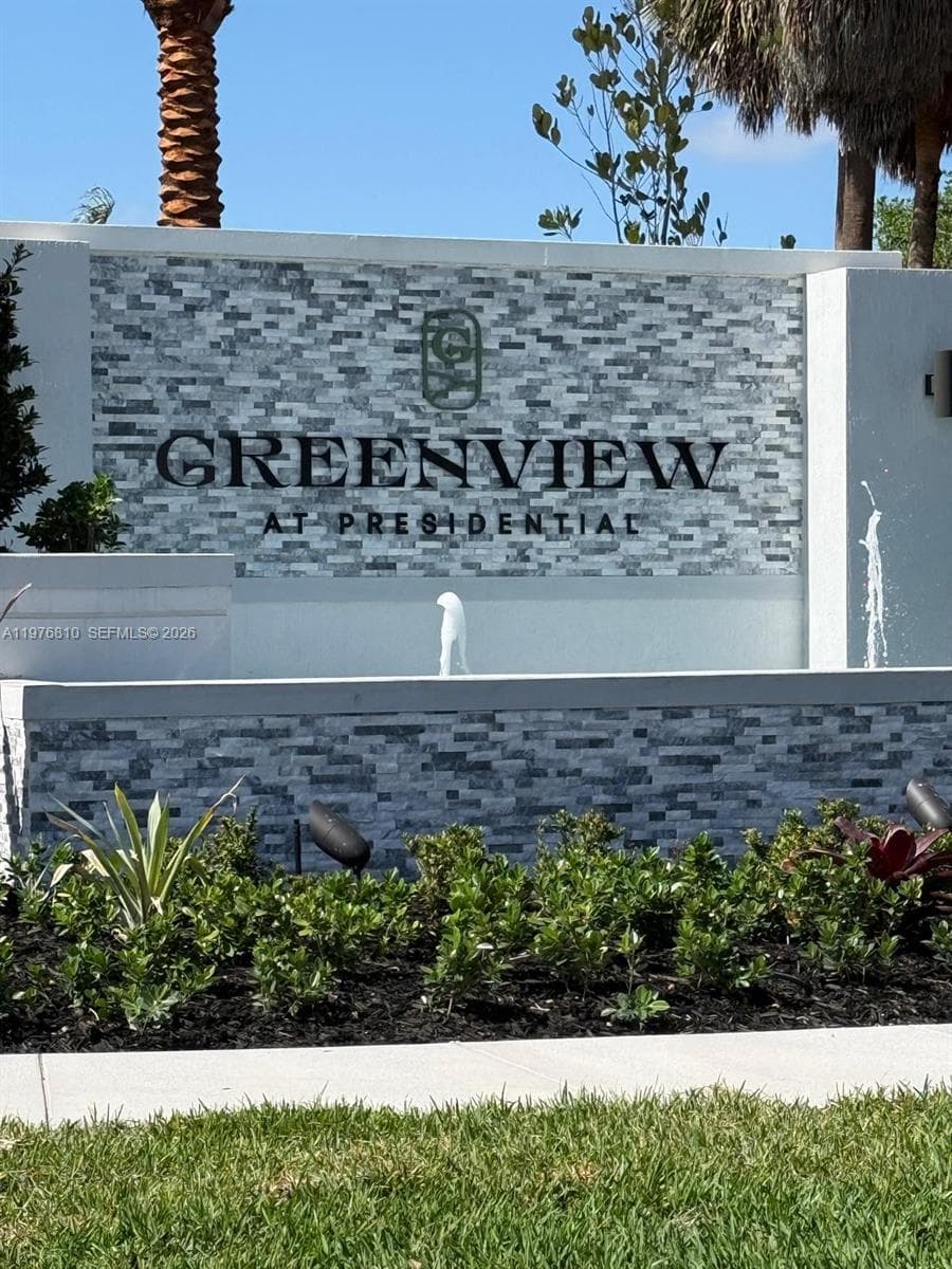 19616 NE 14 CT, Miami, FL 33179