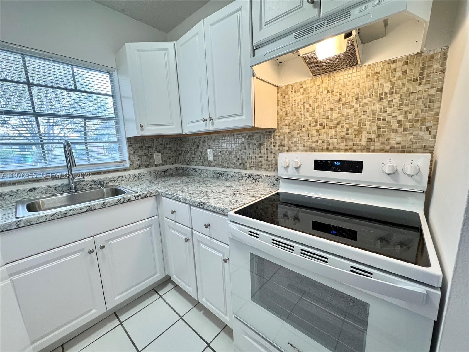 4140 Woodside Dr # 107, Coral Springs, FL 33065 photo 2
