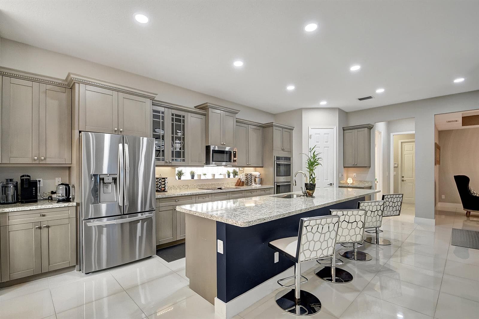 8952 Cypress Grove Lane, Royal Palm Beach, FL 33411 photo 5