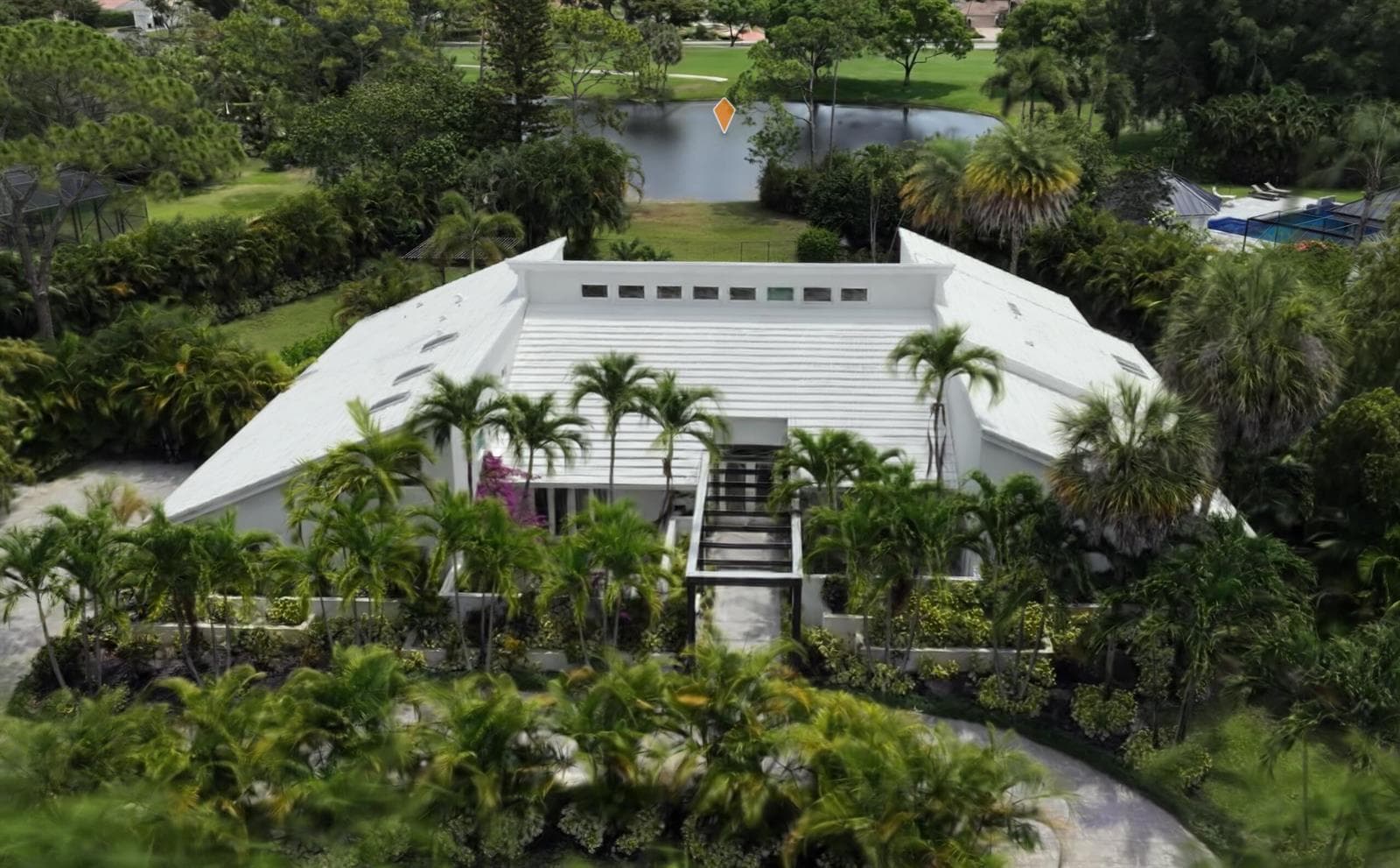 355 Oakview Drive, Delray Beach, FL 33445 photo 3