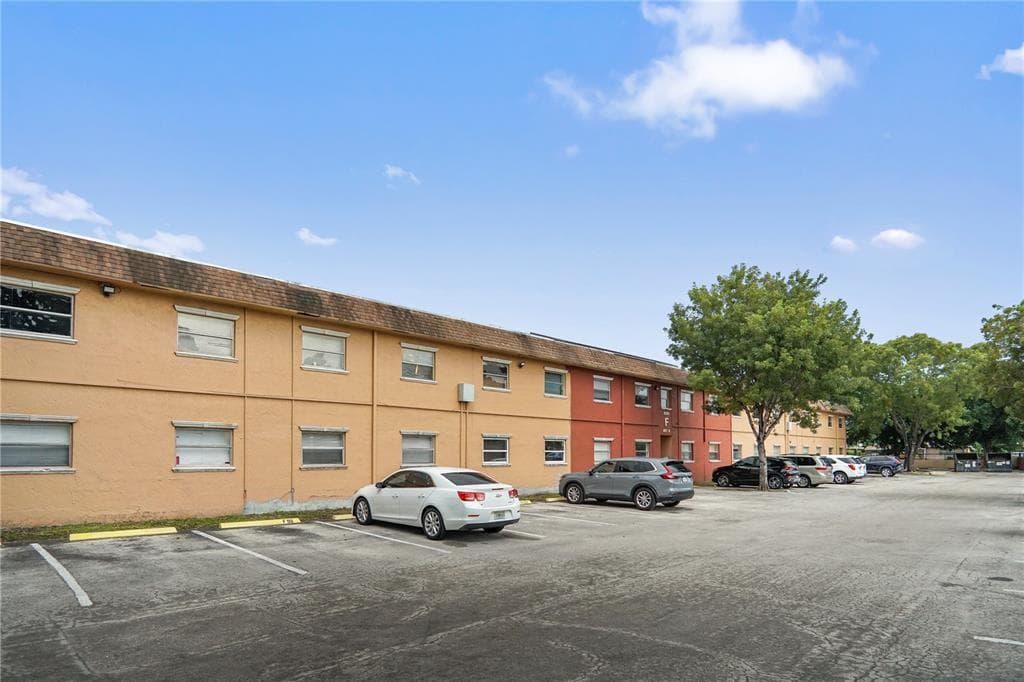 101 NE 41st Street # F101, Oakland Park, FL 33334 photo 2