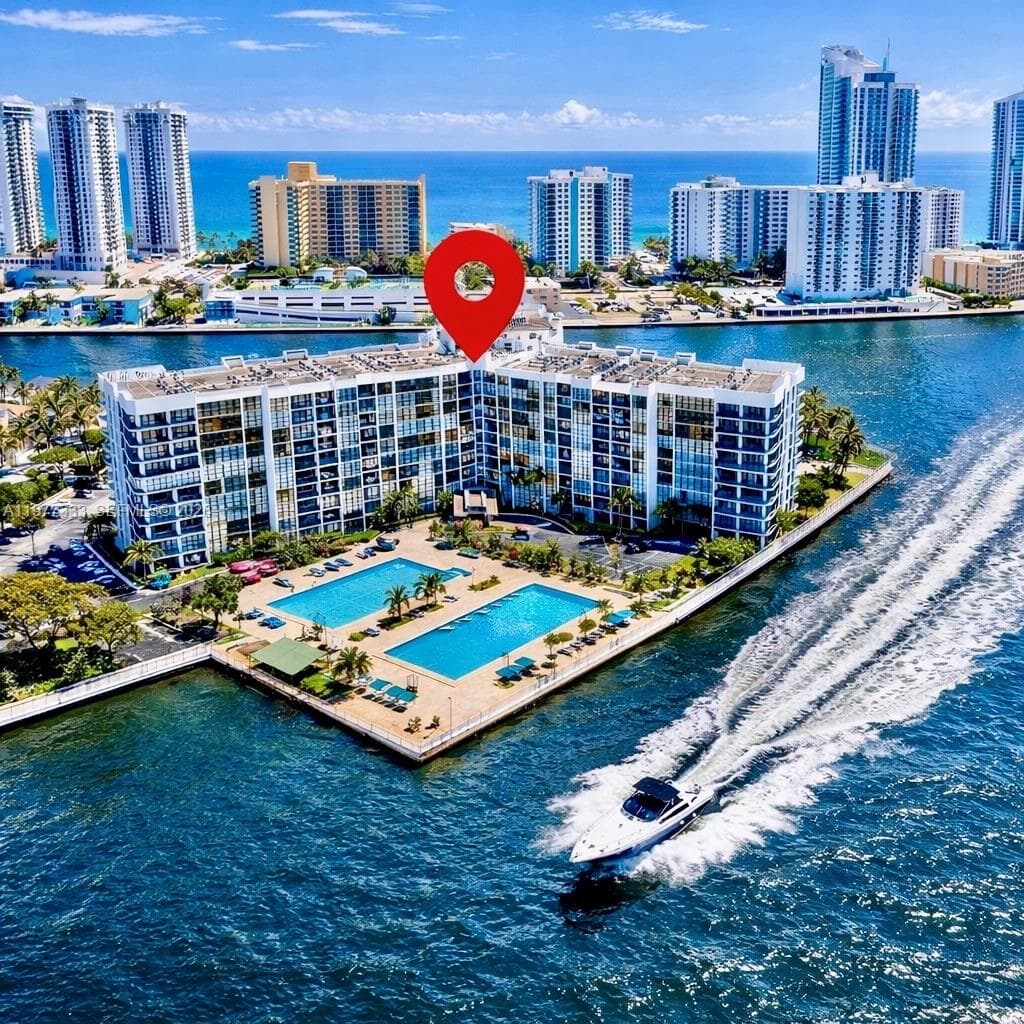 1000 Parkview Dr # 222, Hallandale Beach, FL 33009