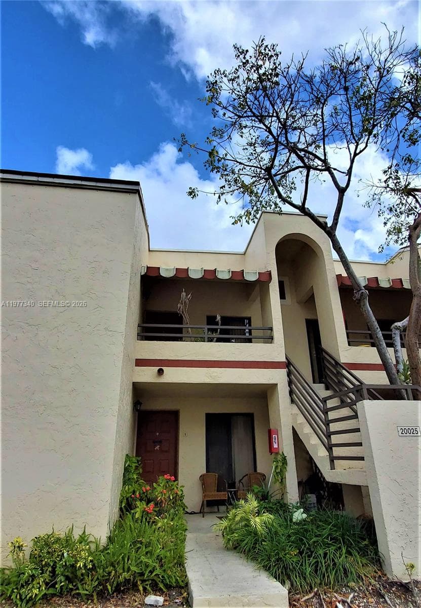 20025 NE 3rd Ct # 1, Miami, FL 33179 photo 2