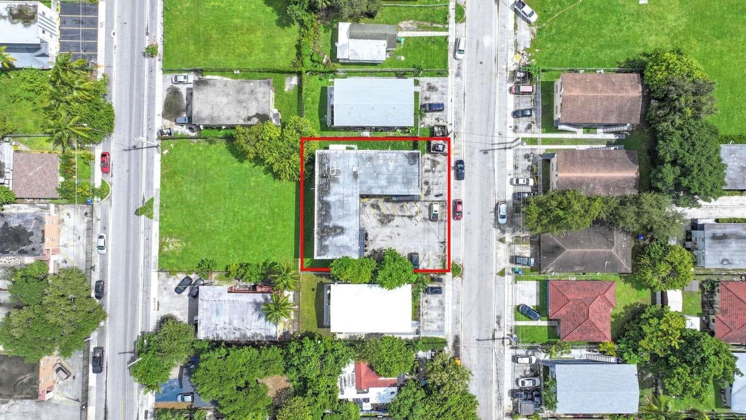 1261 NW 59th Street, Miami, FL 33142 photo 4