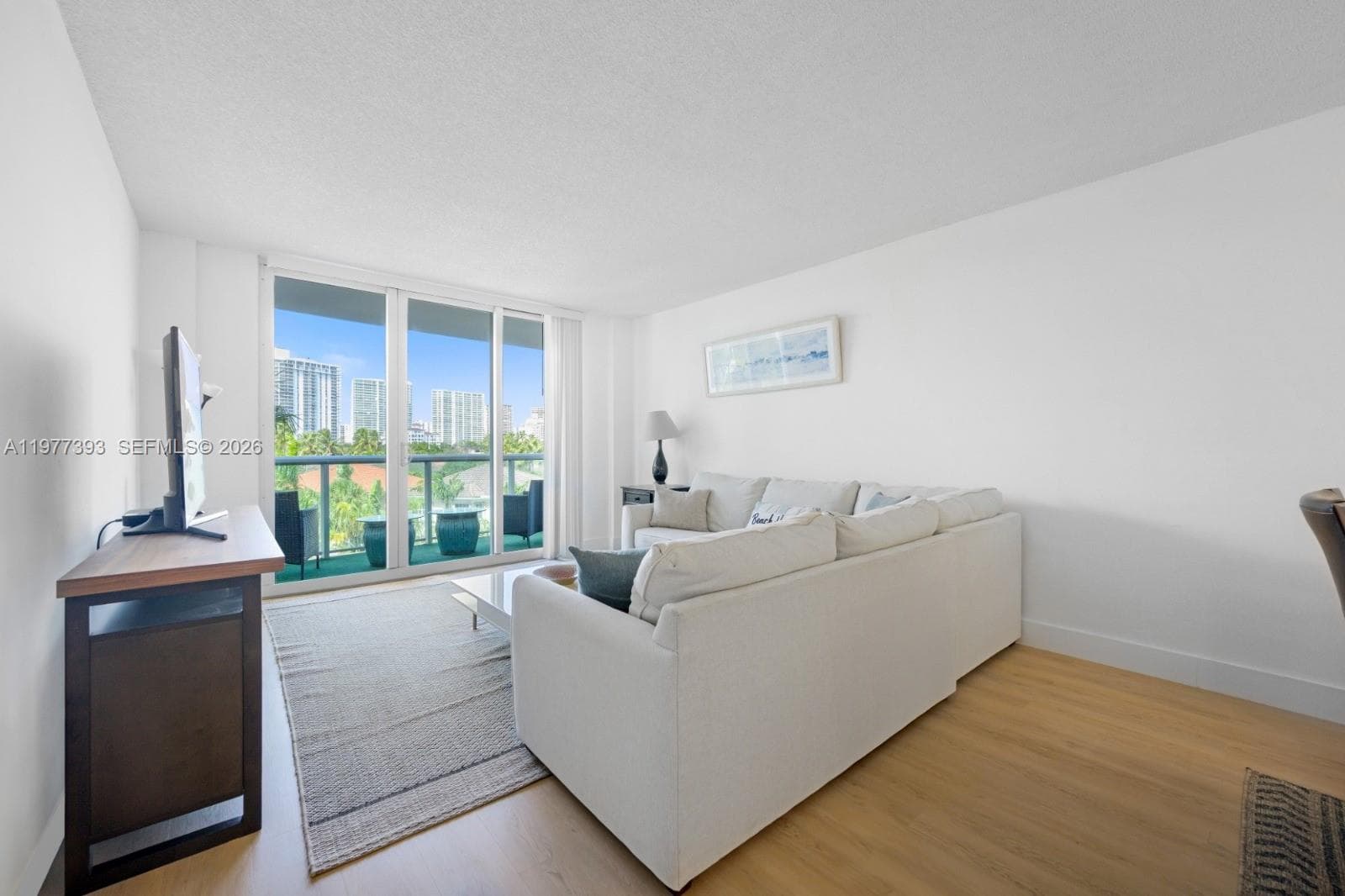 19370 Collins Ave # 422, Sunny Isles Beach, FL 33160 photo 4