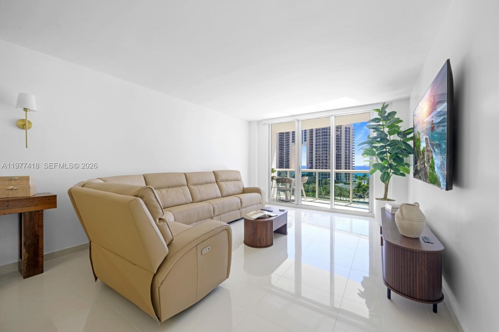 19370 Collins Ave # 905, Sunny Isles Beach, FL 33160 photo 4