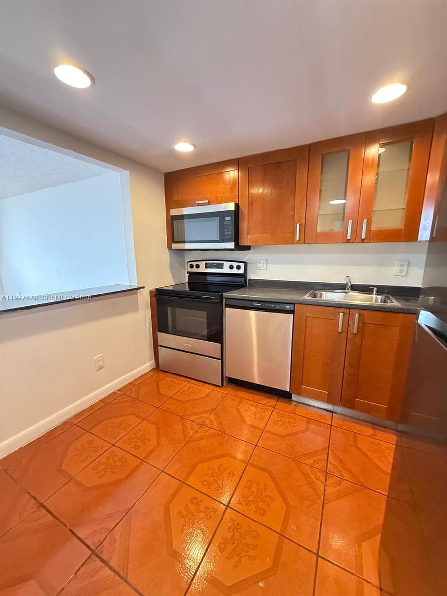 13499 Biscayne Blvd # 1114, North Miami, FL 33181 photo 5