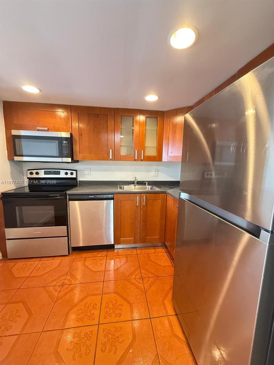 13499 Biscayne Blvd # 1114, North Miami, FL 33181 photo 4