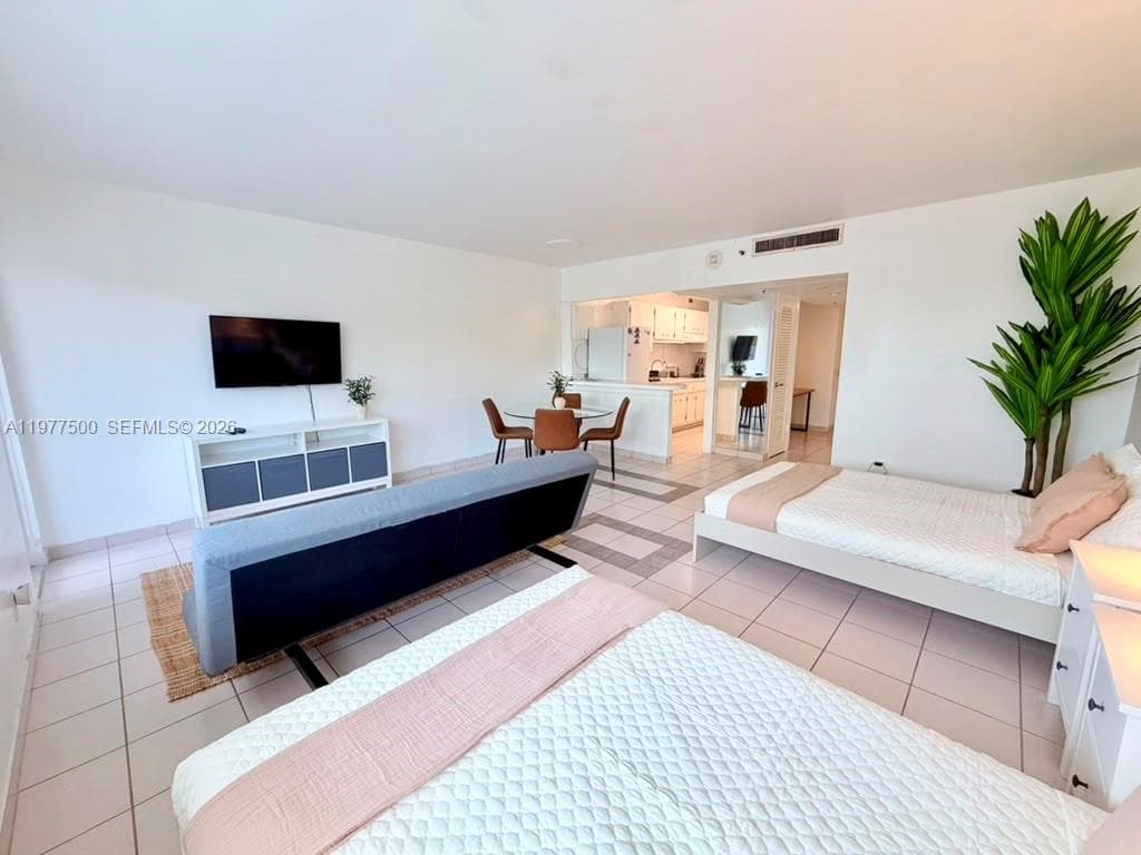 100 Lincoln Rd # 304, Miami Beach, FL 33139 photo 4