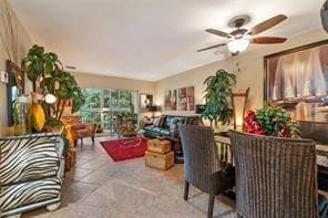 5151 W Oakland Park Boulevard # 204, Lauderdale Lakes, FL 33313 photo 2