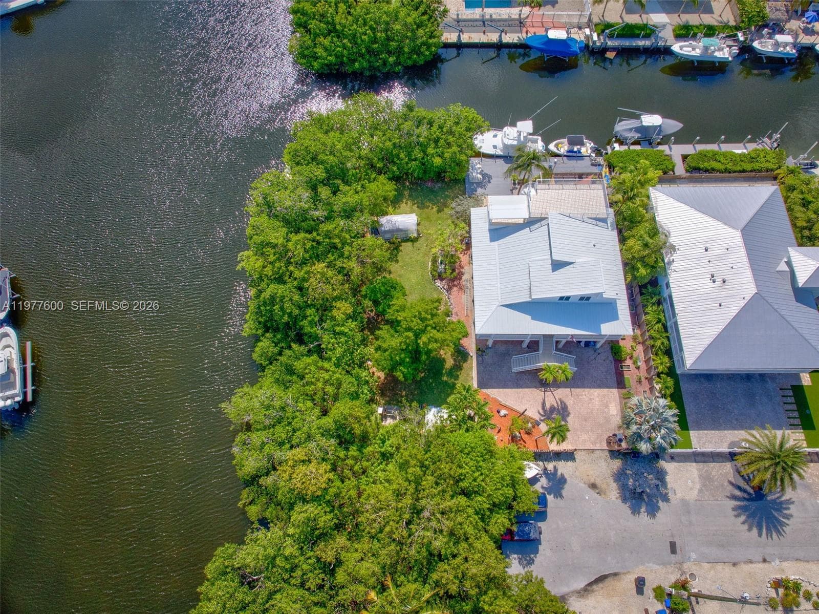 894 Ellen Dr, Key Largo, FL 33037 photo 4