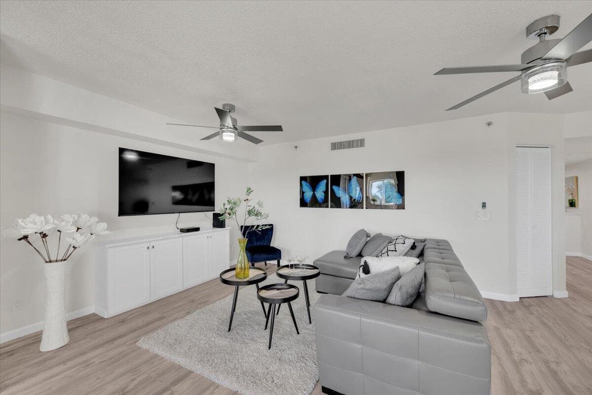 275 Palm Avenue # B304, Jupiter, FL 33477 photo 3