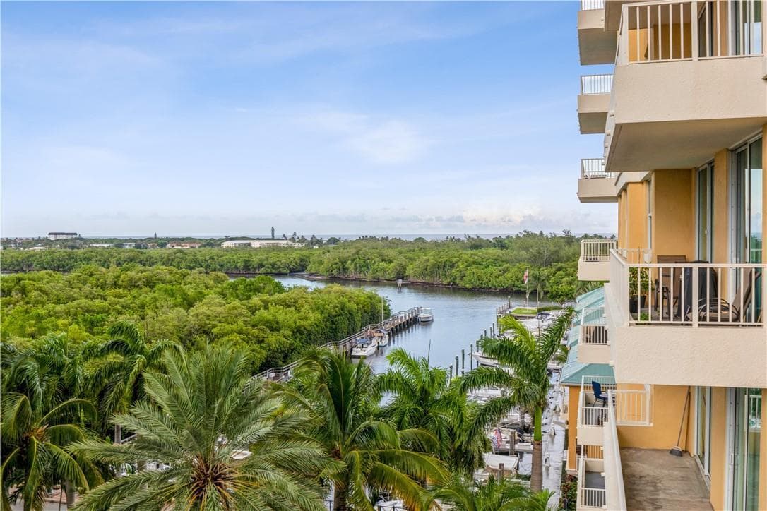 625 Casa Loma Boulevard # 705, Boynton Beach, FL 33435 photo 2