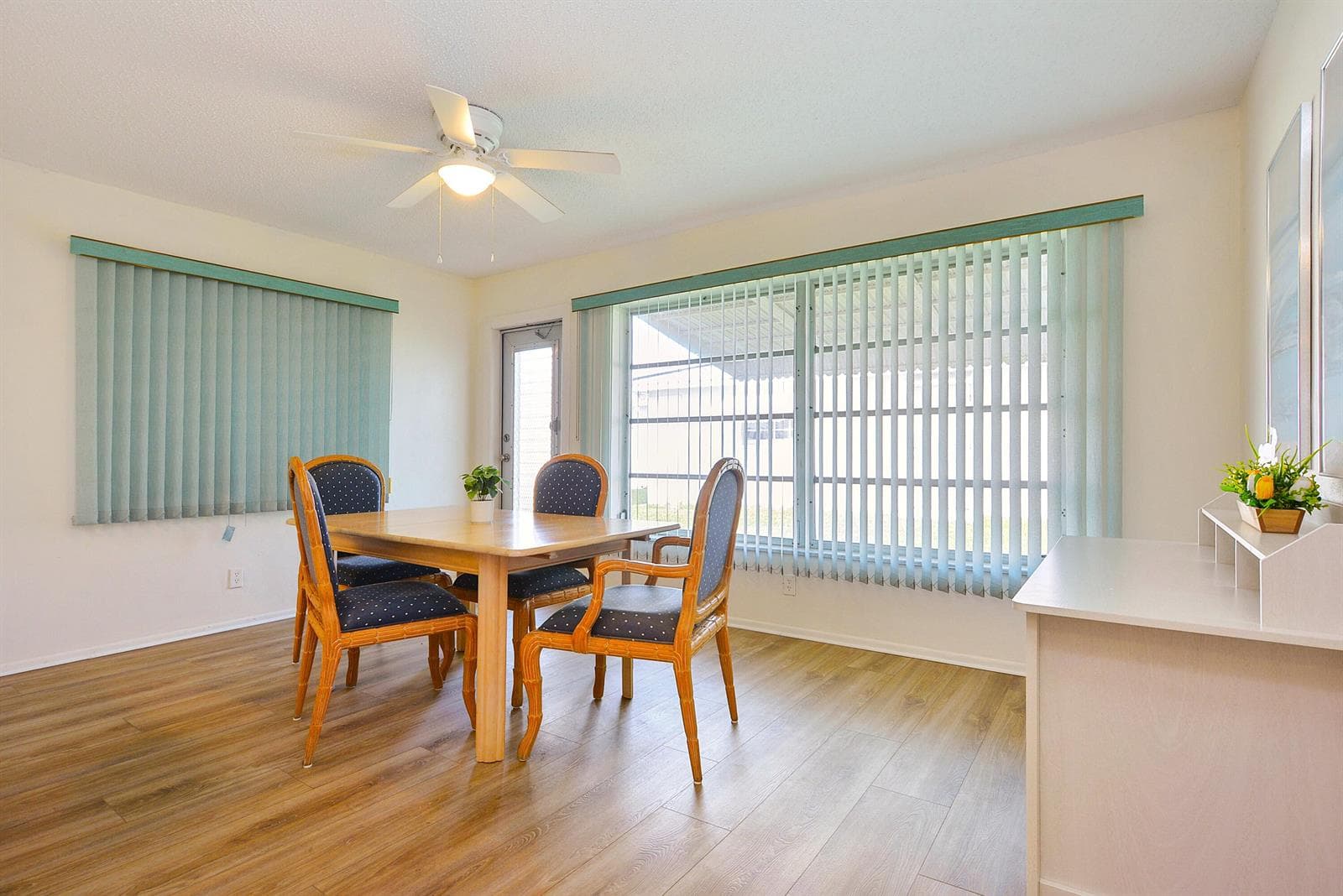 1005 Siesta Avenue, Boynton Beach, FL 33426 photo 4