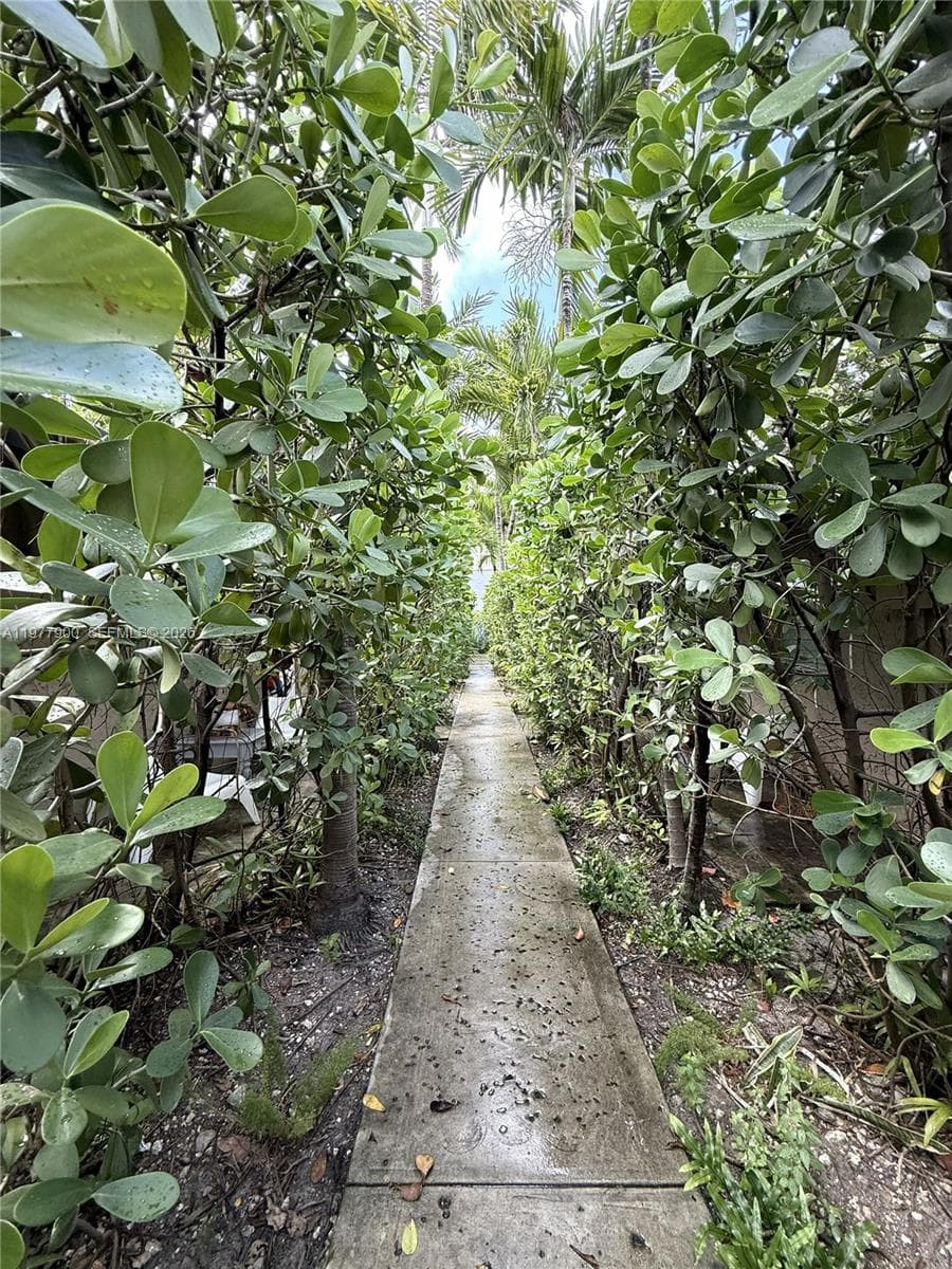 118 NW 24th St, Miami, FL 33127 photo 3