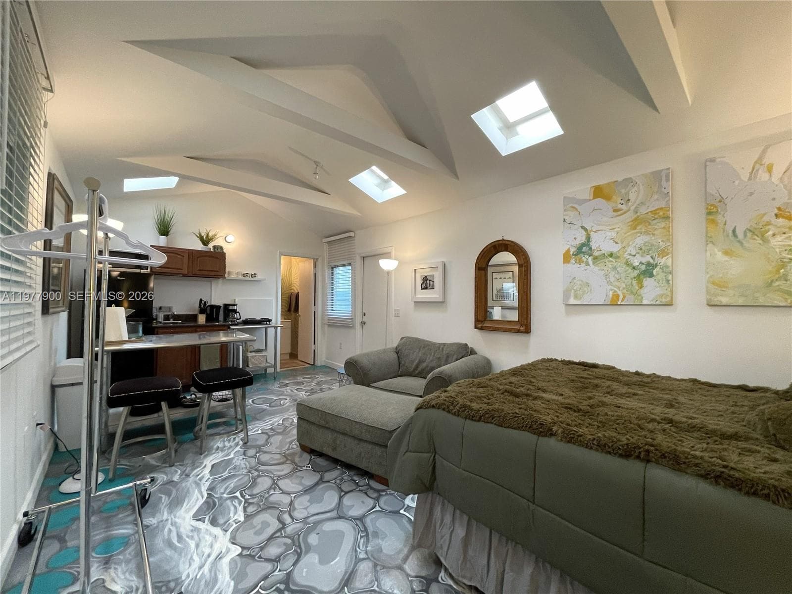 118 NW 24th St, Miami, FL 33127 photo 4
