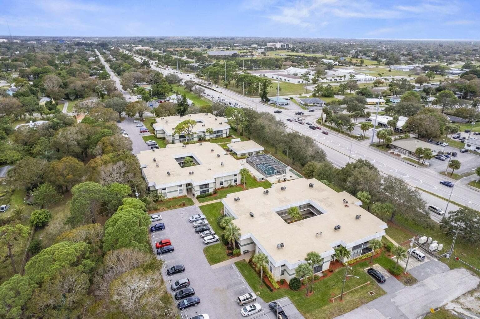 2302 Sunrise Boulevard # 206, Fort Pierce, FL 34982 photo 2