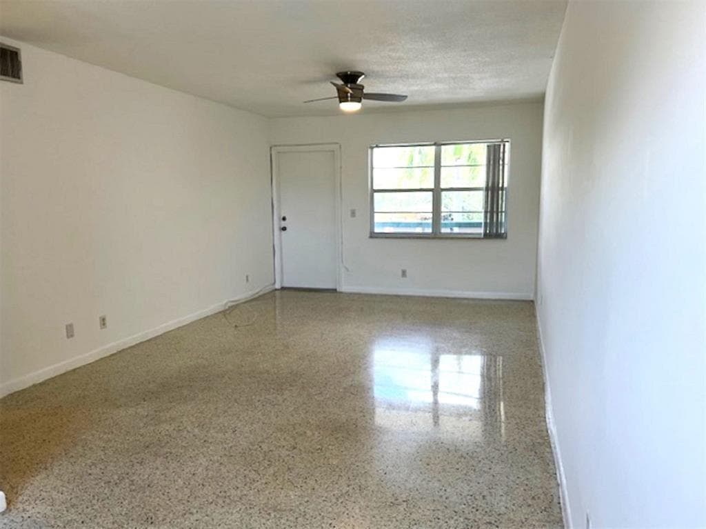 270 NE 40th Street # 26, Oakland Park, FL 33334 photo 3