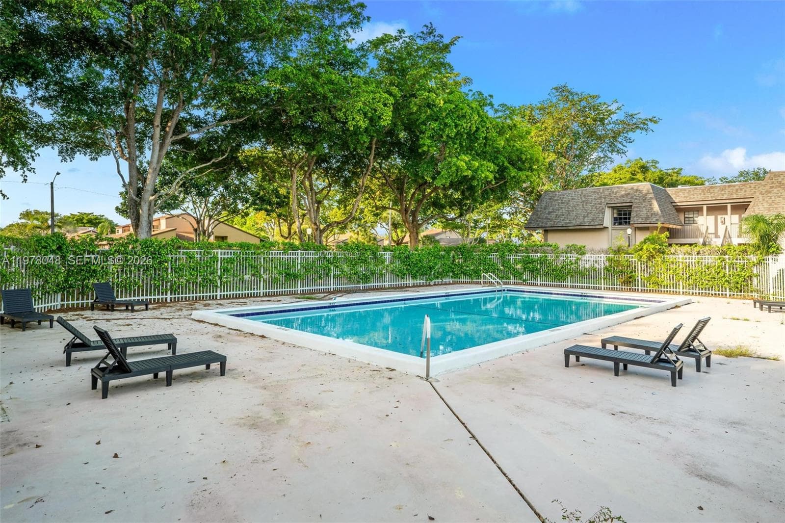 3631 NW 94th Ave # 6G, Sunrise, FL 33351 photo 2