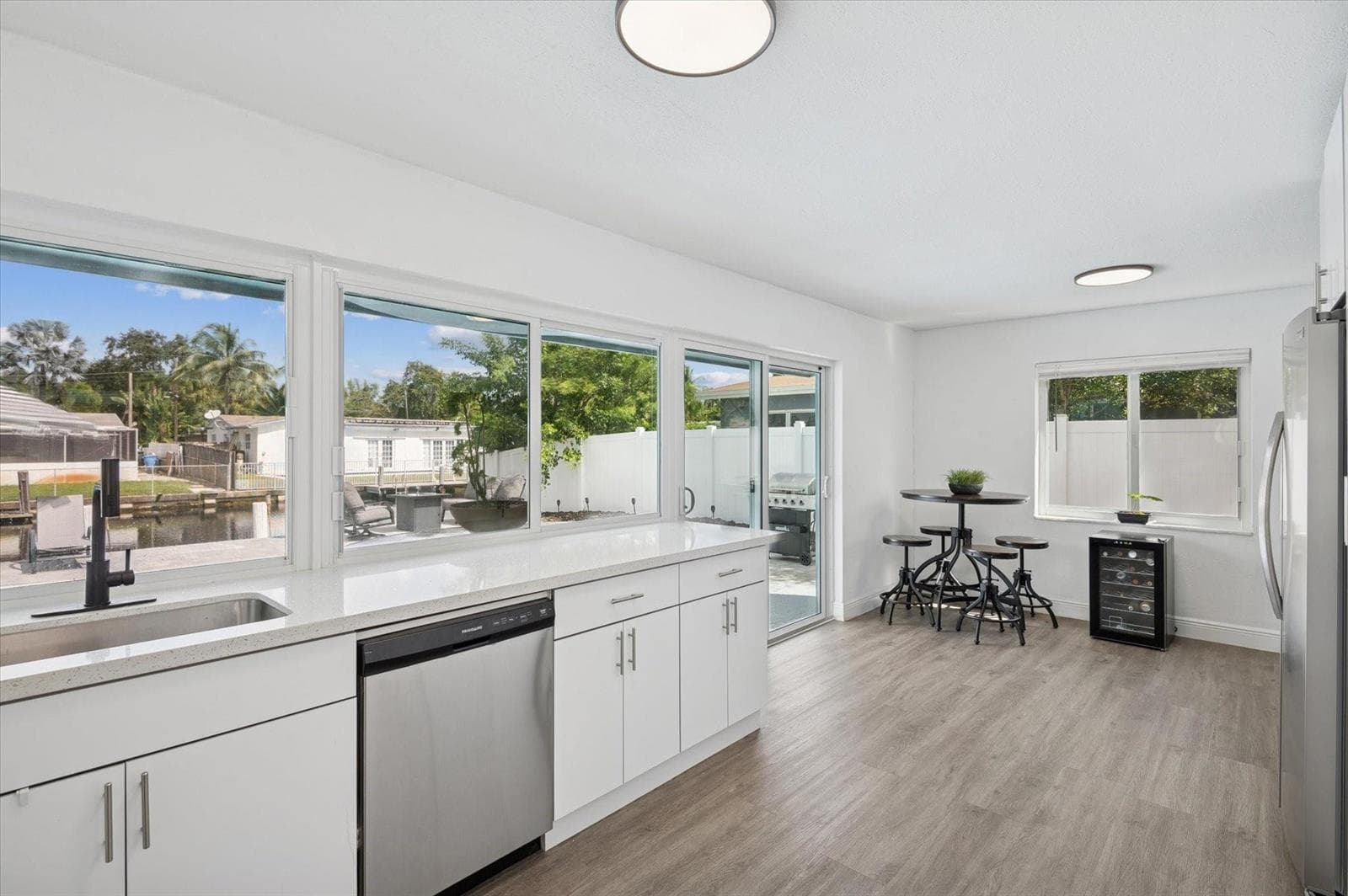 1921 NW 31st Court, Oakland Park, FL 33309 photo 2