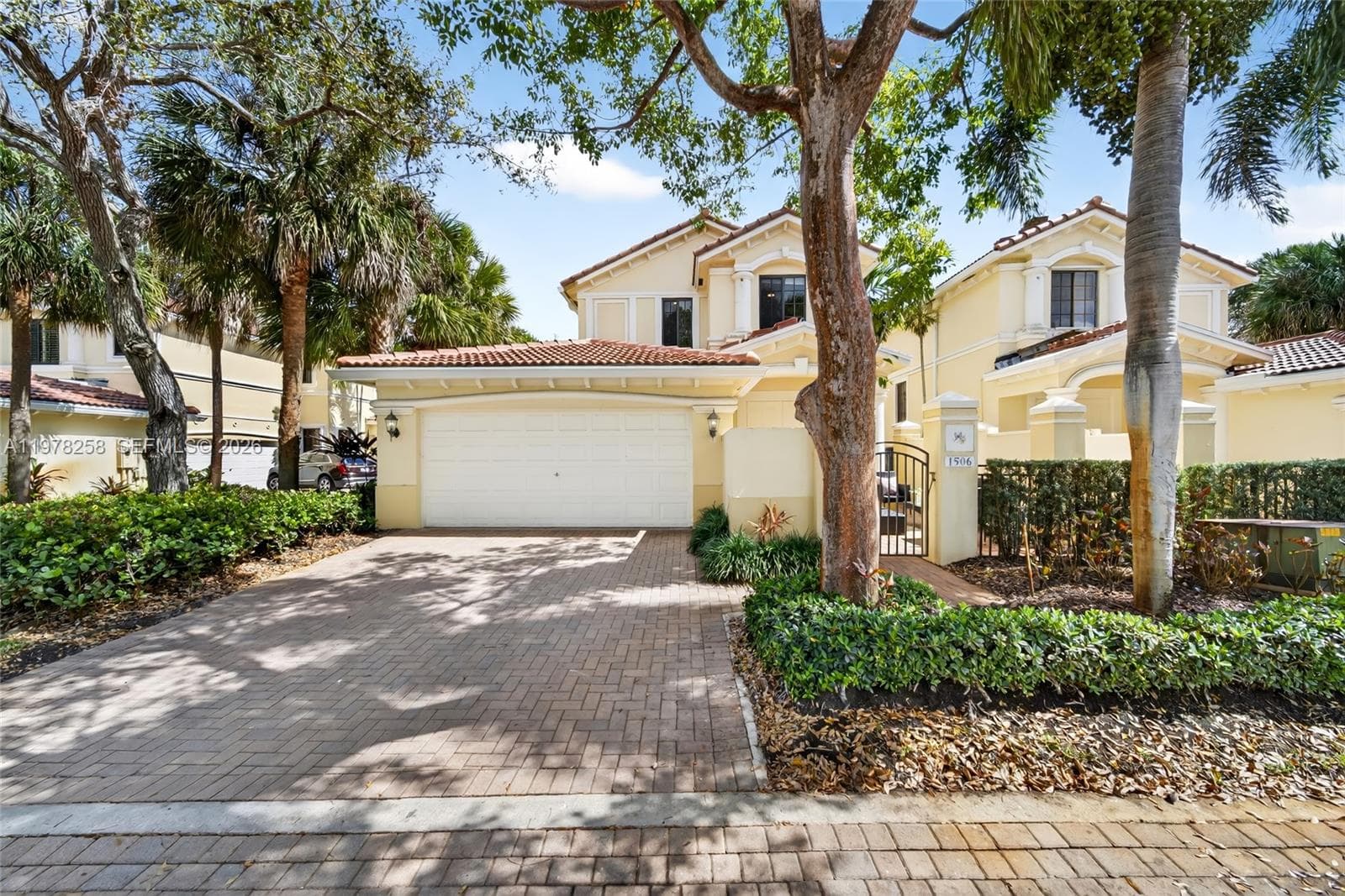 1506 Passion Vine Cir # 23-3, Weston, FL 33326 photo 2