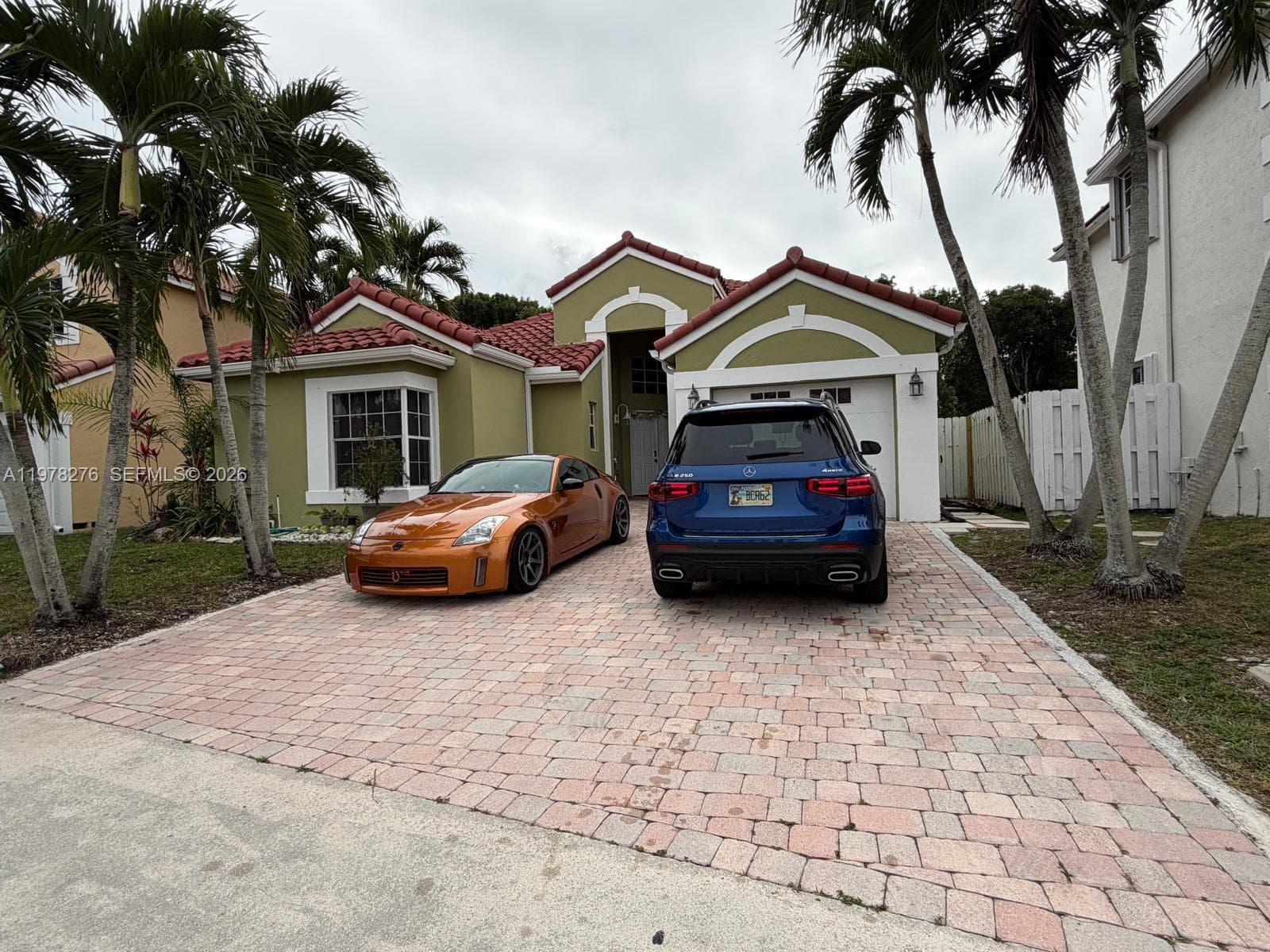 400 Somerset Way, Weston, FL 33326