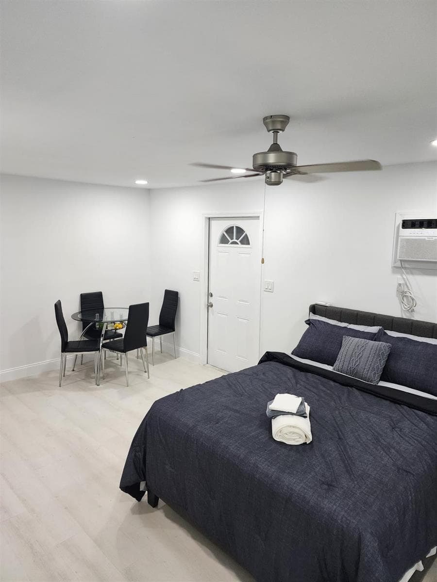 320 NW 4th Avenue # 4, Deerfield Beach, FL 33441 photo 4