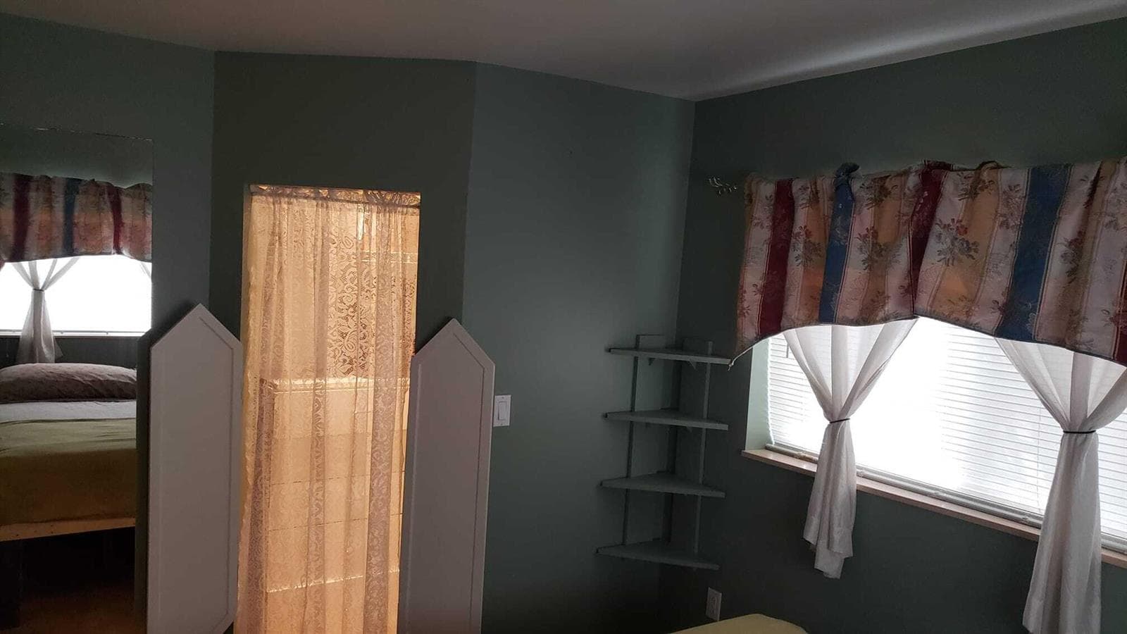2334 NE 136th Street, North Miami Beach, FL 33181 photo 2