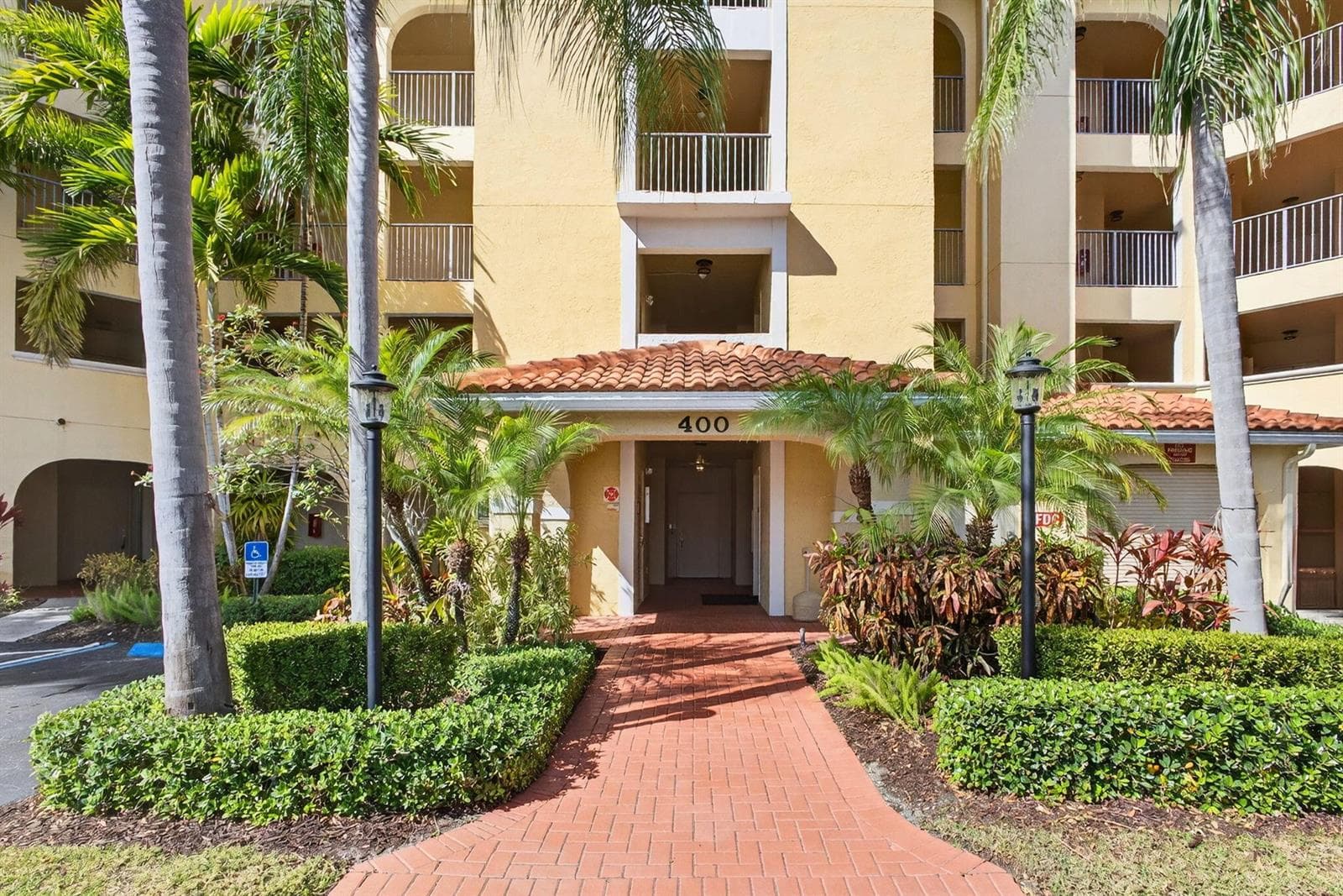 400 Uno Lago Drive # 103, Juno Beach, FL 33408 photo 3