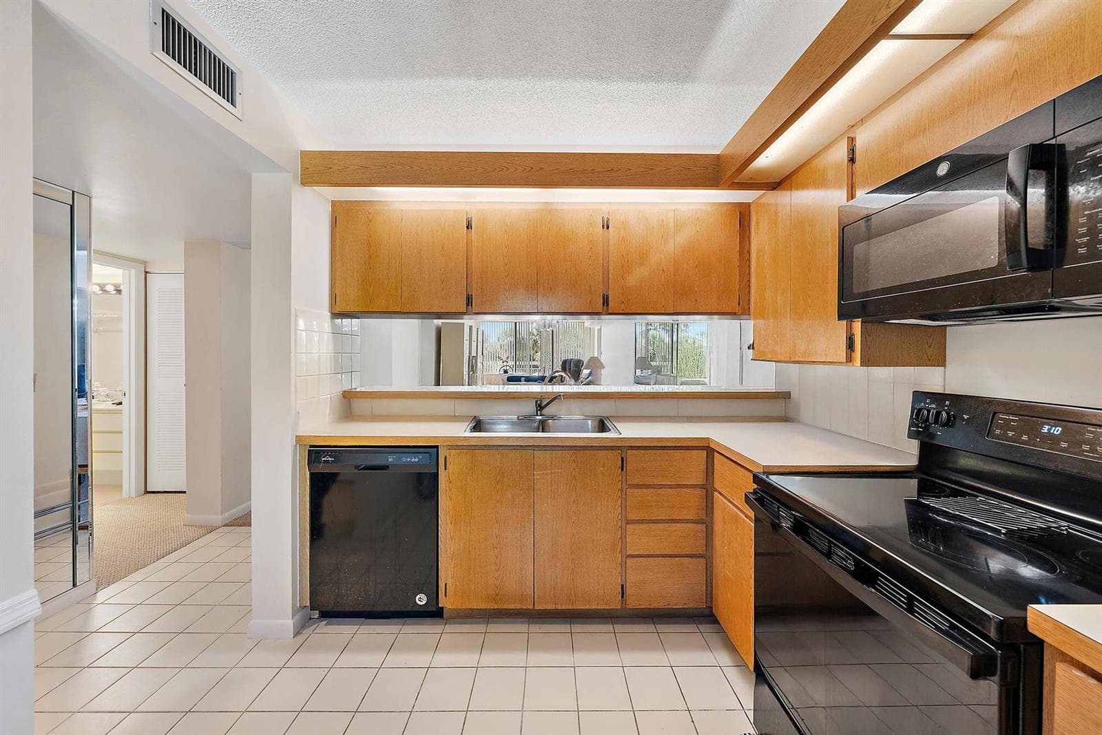 2761 Village Boulevard # 303, West Palm Beach, FL 33409 photo 2
