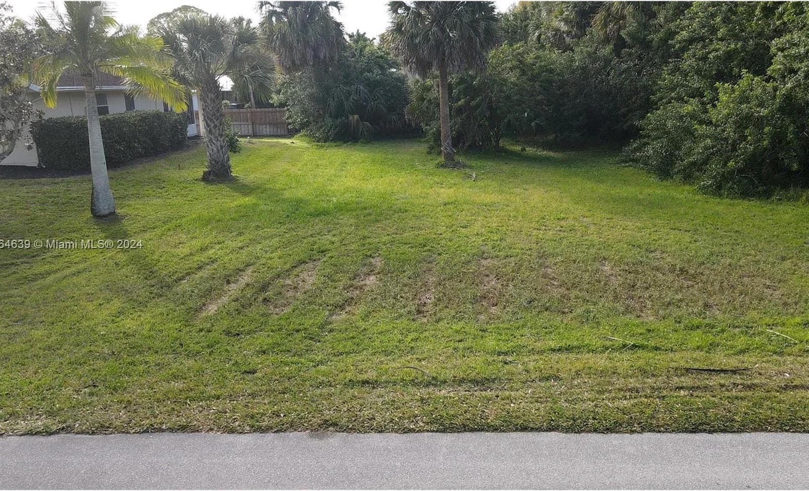 755 38th Court, Vero Beach, FL 32968