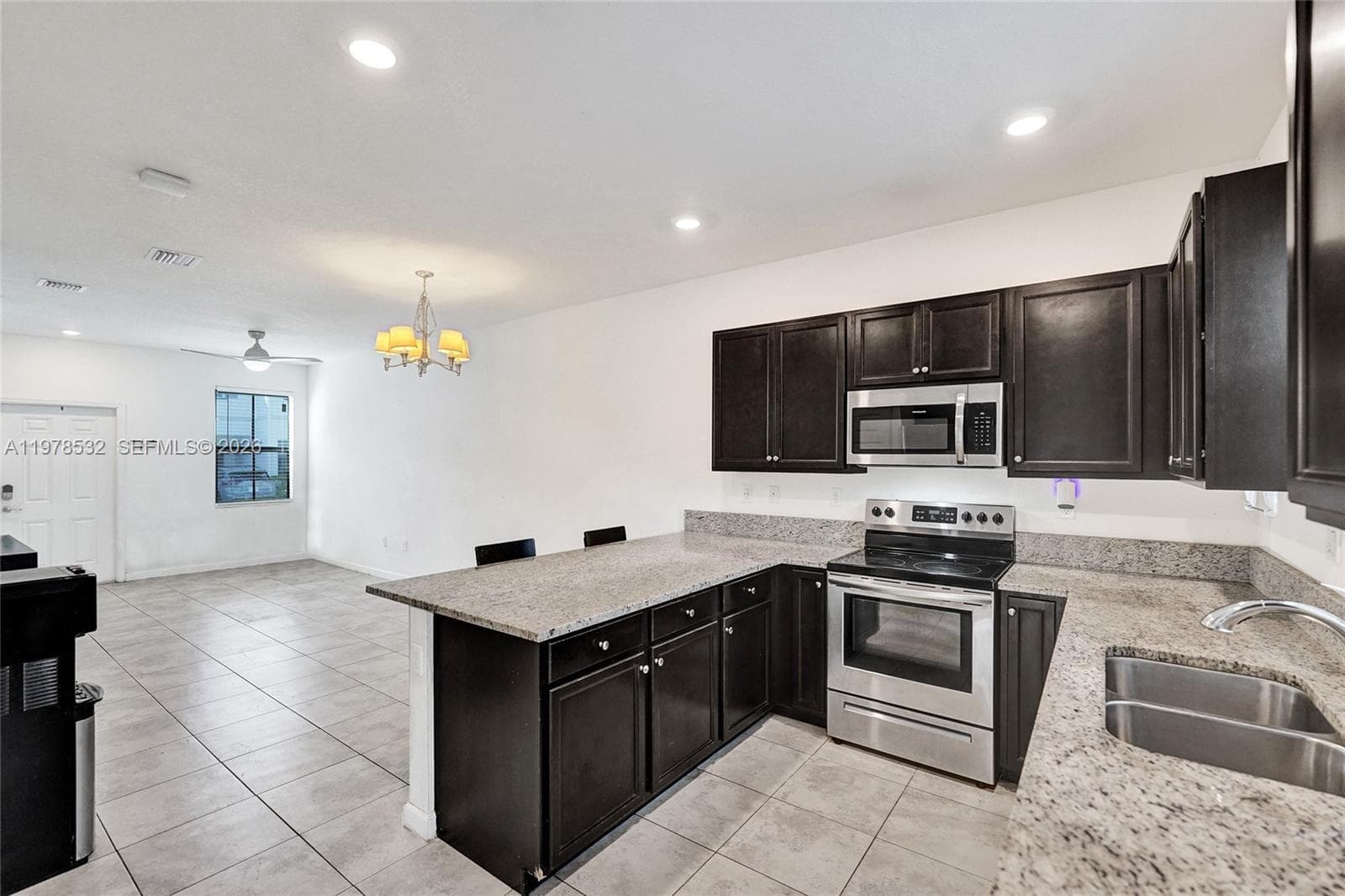 1609 SW 28th St, Fort Lauderdale, FL 33315 photo 3