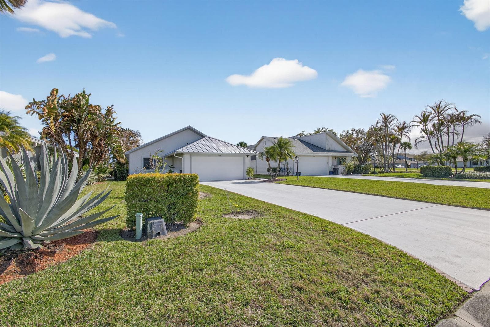 7198 SE Quincy Terrace, Hobe Sound, FL 33455 photo 2