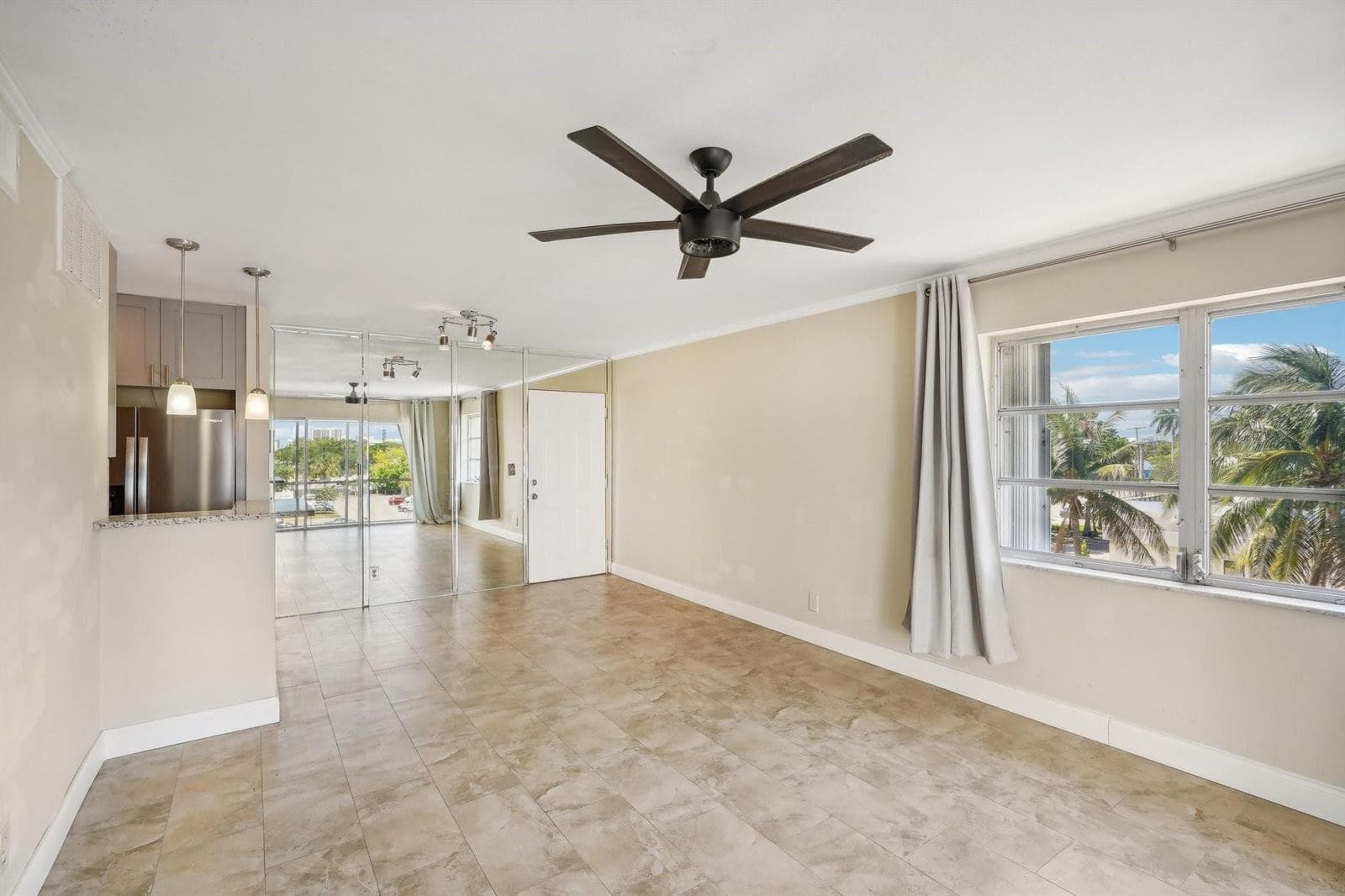 3040 NE 16th Avenue # 402, Oakland Park, FL 33334 photo 2