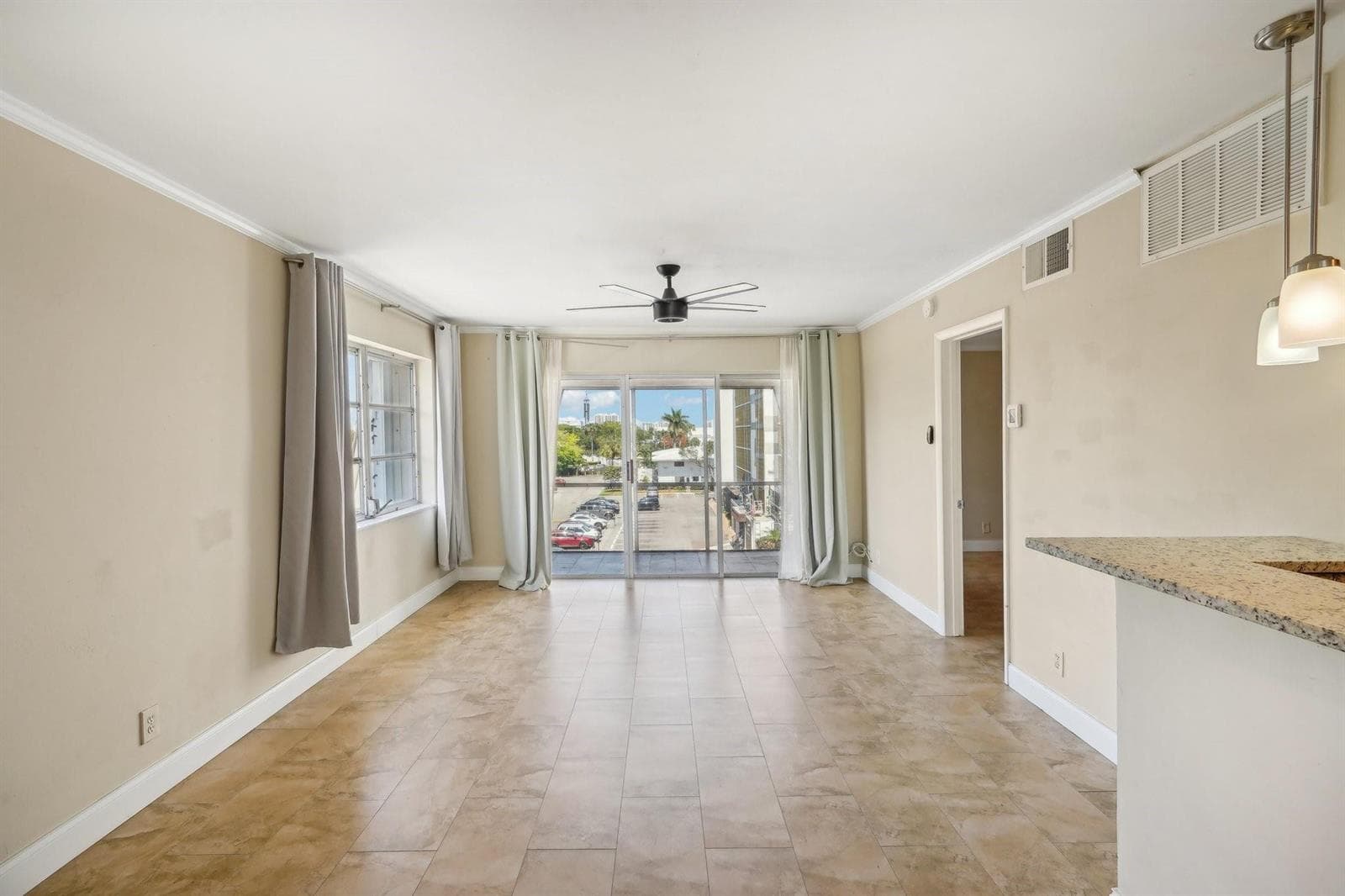 3040 NE 16th Avenue # 402, Oakland Park, FL 33334 photo 3