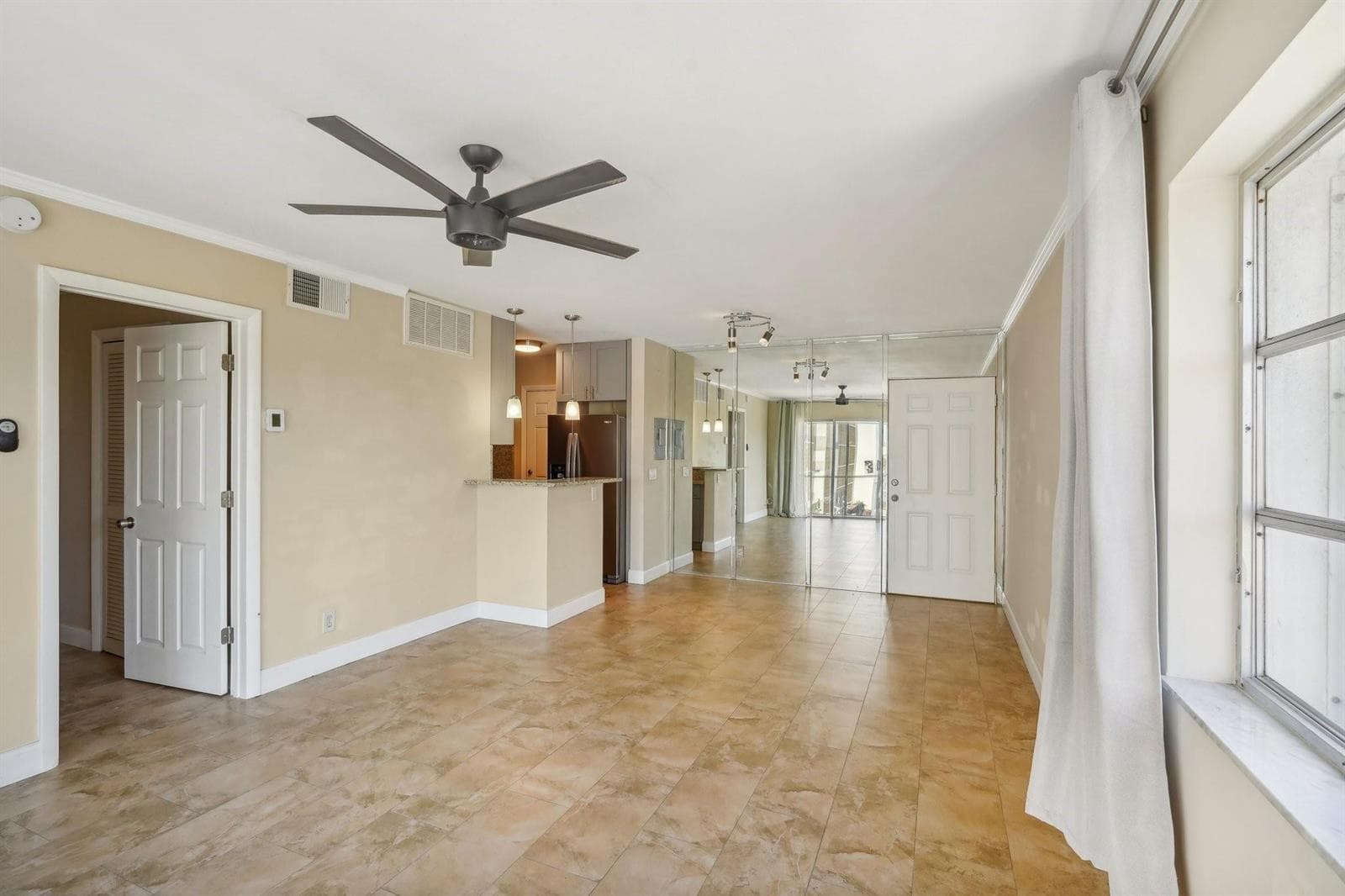 3040 NE 16th Avenue # 402, Oakland Park, FL 33334 photo 5