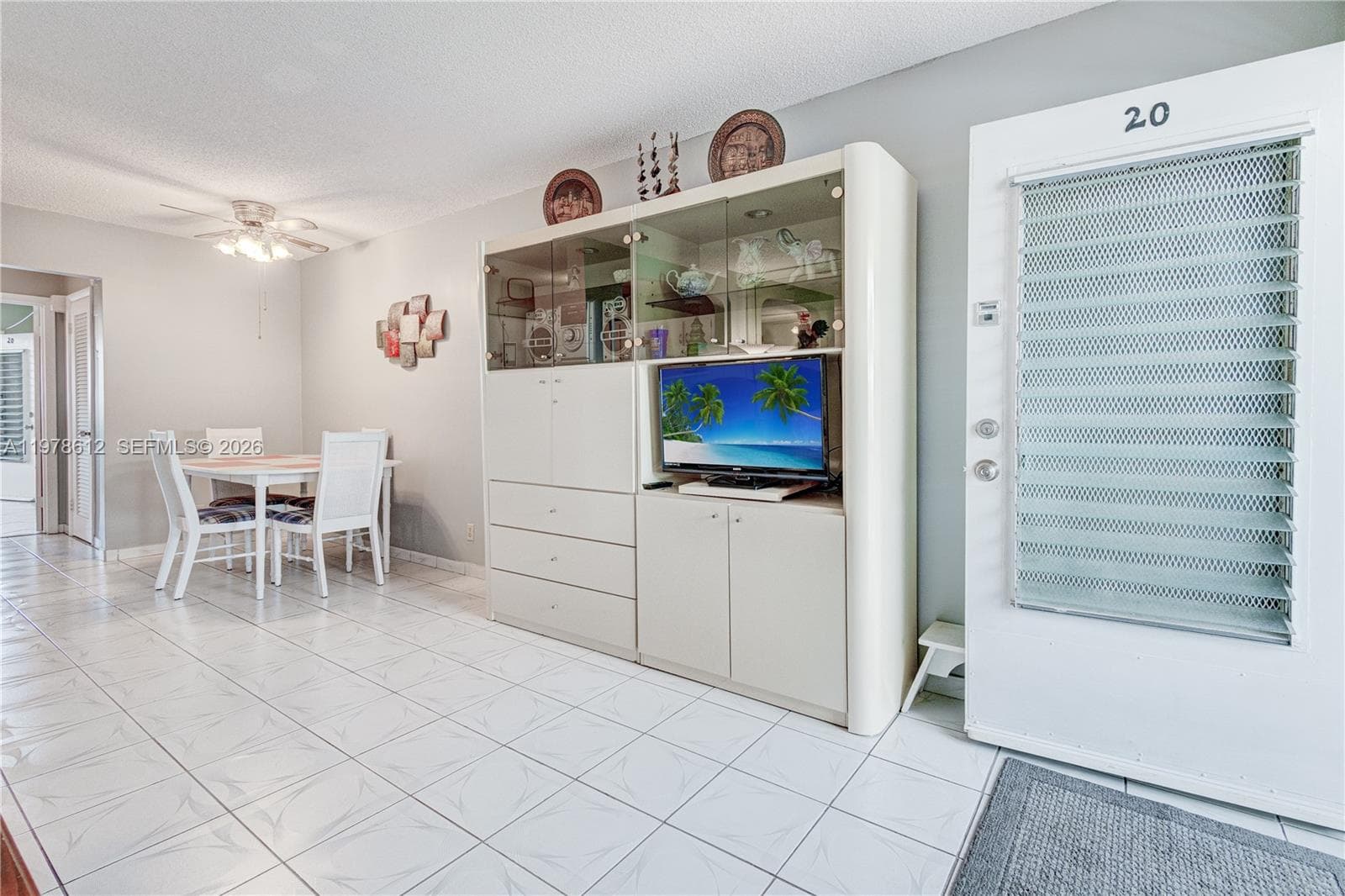 800 SW 10th Ter # 20T, Hallandale Beach, FL 33009 photo 2