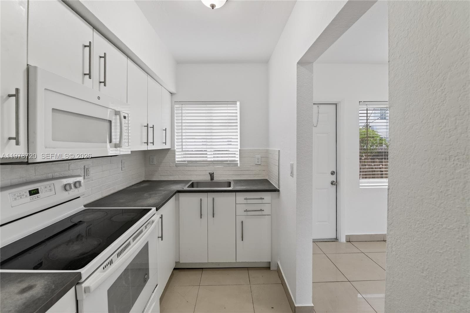 475 NW 84th Ter # 475, Miami, FL 33150 photo 4