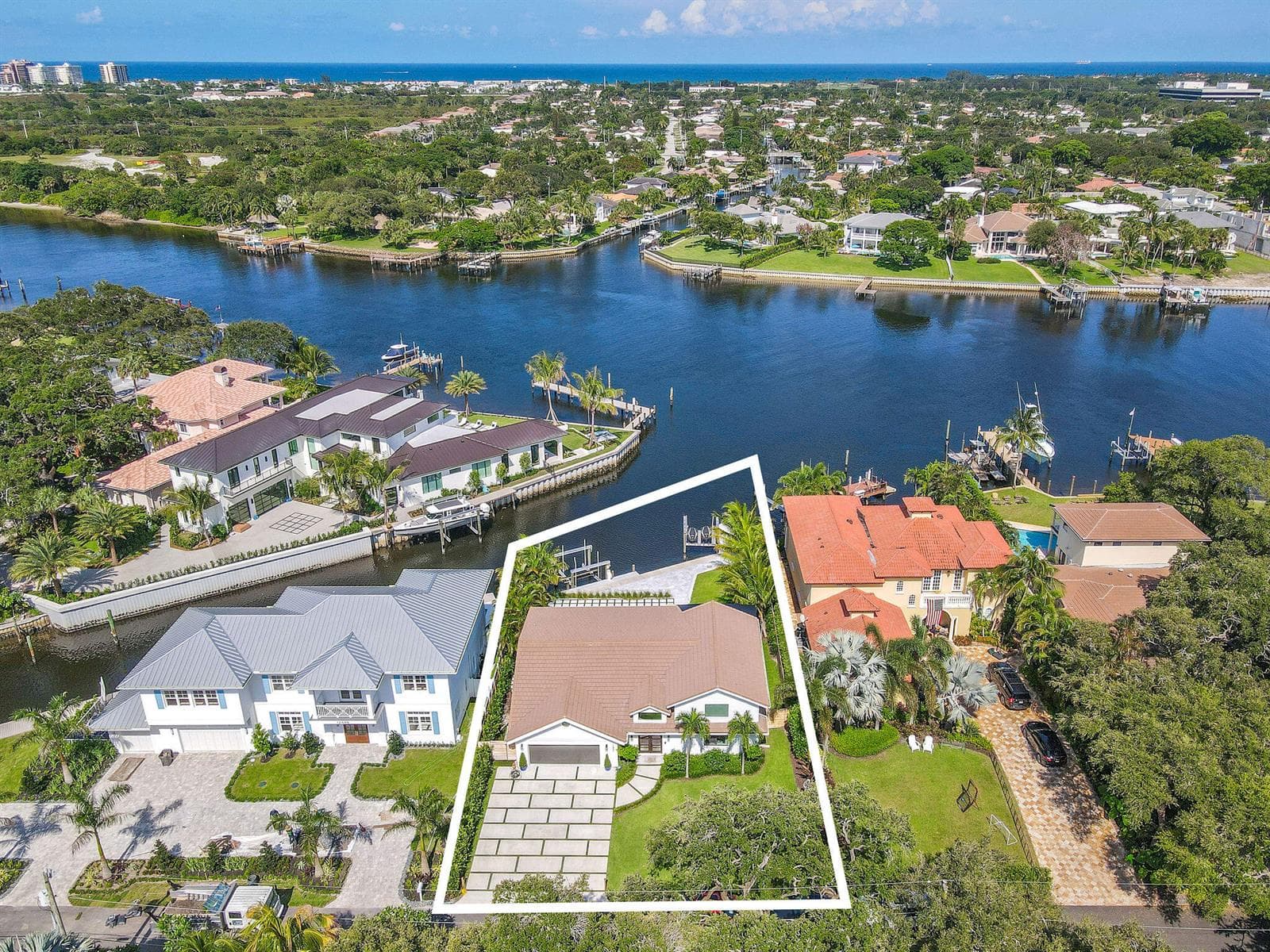 12880 S Shore Drive, Palm Beach Gardens, FL 33410 photo 2