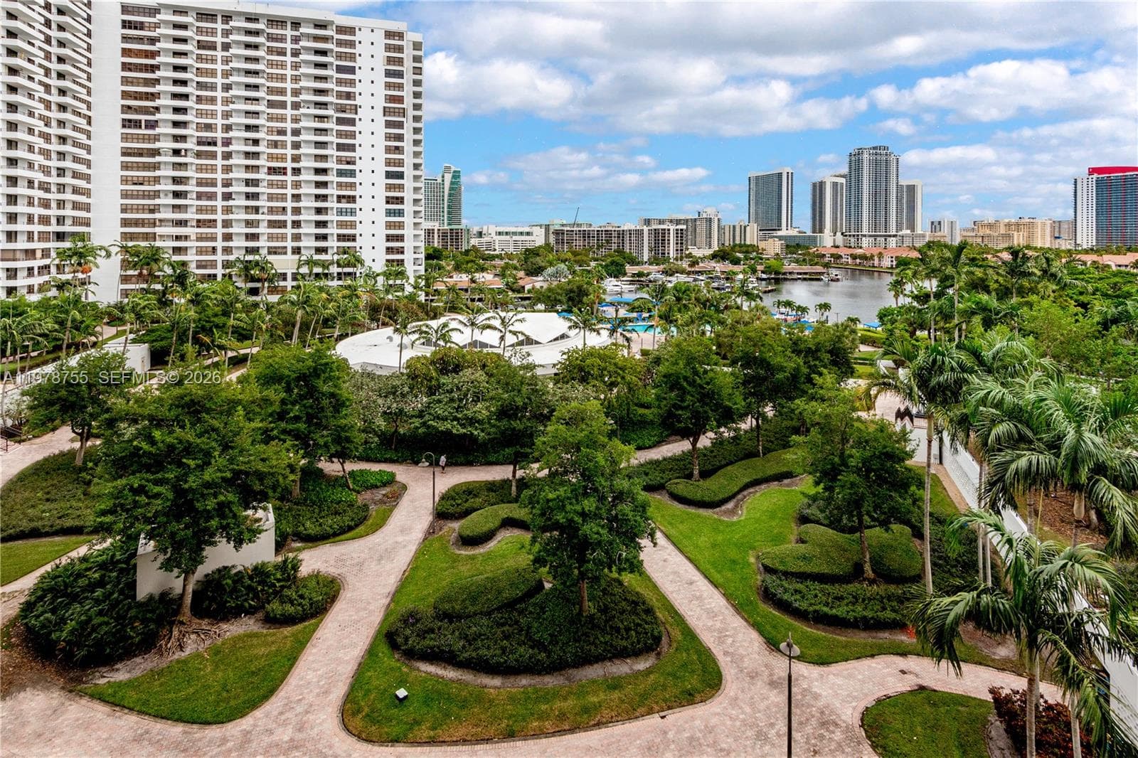 600 Three Islands Blvd # 612, Hallandale Beach, FL 33009 photo 5