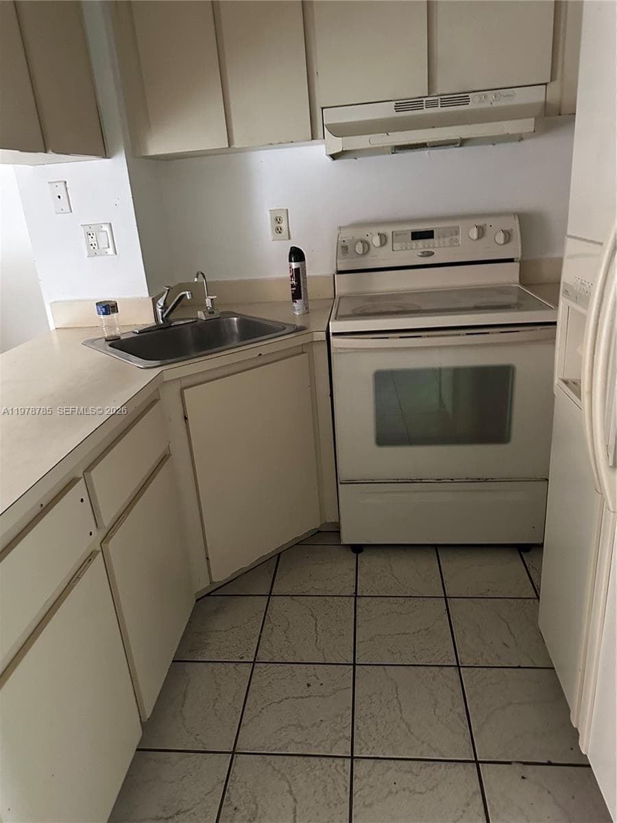 2194 W 60th St # 22213, Hialeah, FL 33016 photo 4