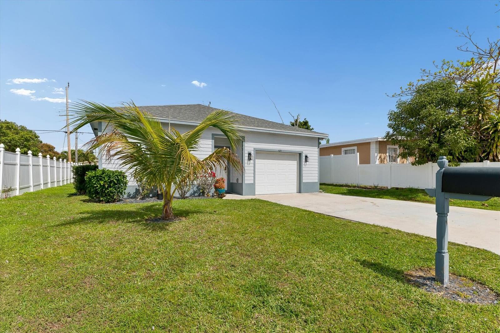 525 NW 12th Avenue, Boynton Beach, FL 33435 photo 3