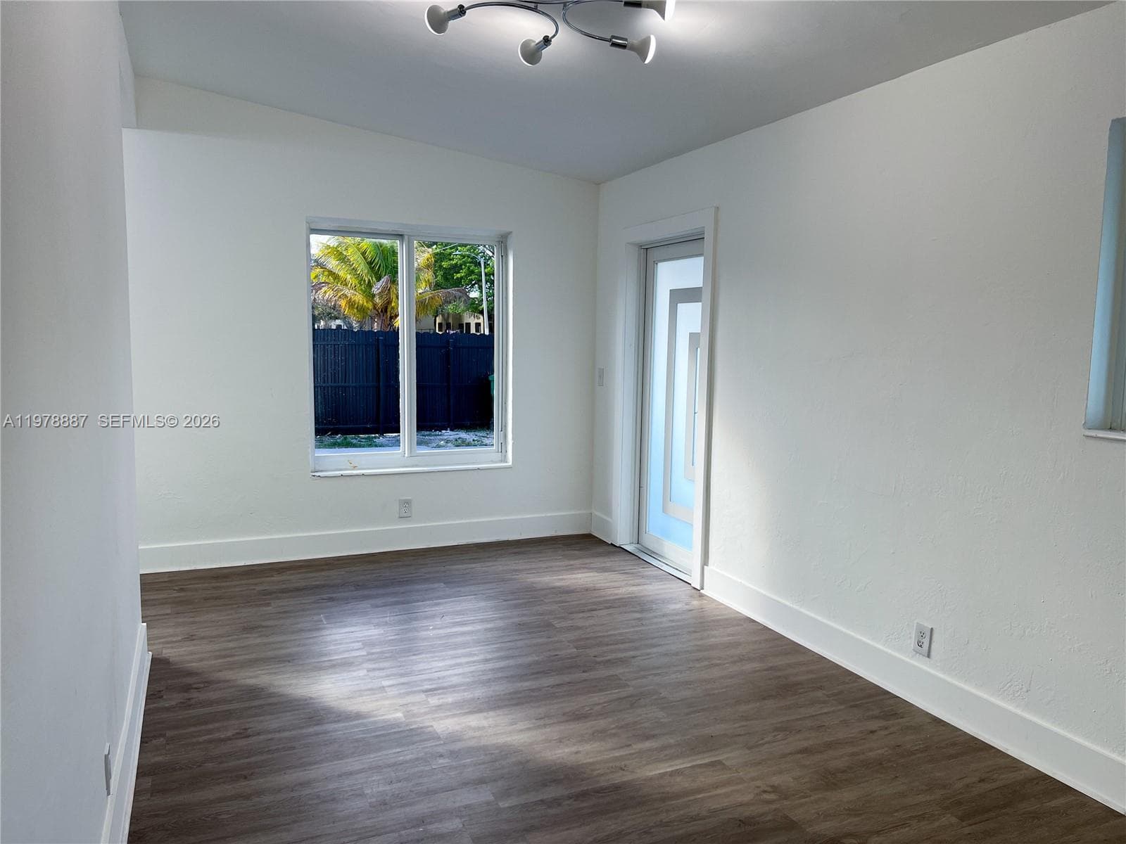 10090 W Fern St, Miami, FL 33157 photo 5