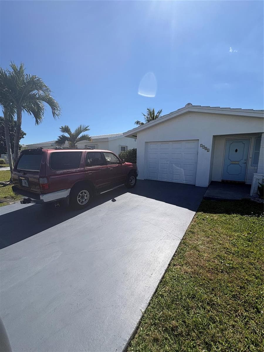 2392 SW 13th Terrace, Boynton Beach, FL 33426 photo 2