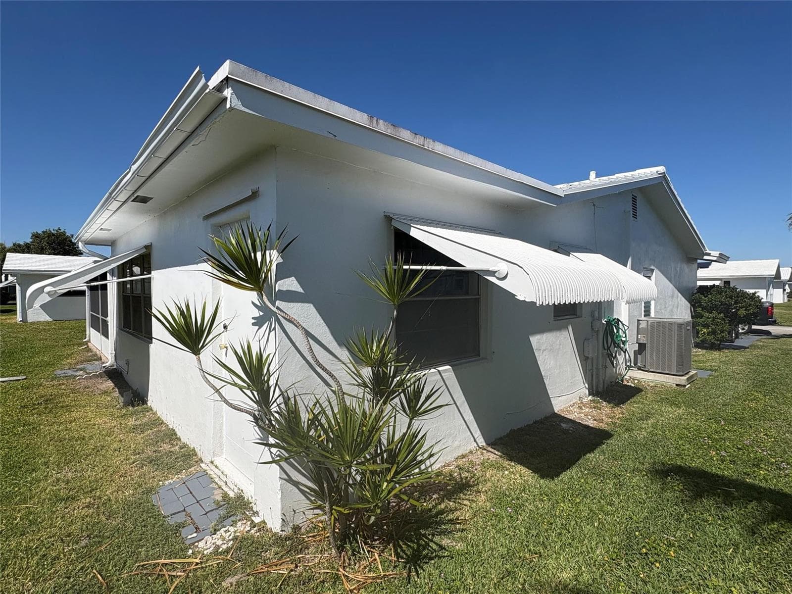 2392 SW 13th Terrace, Boynton Beach, FL 33426 photo 5