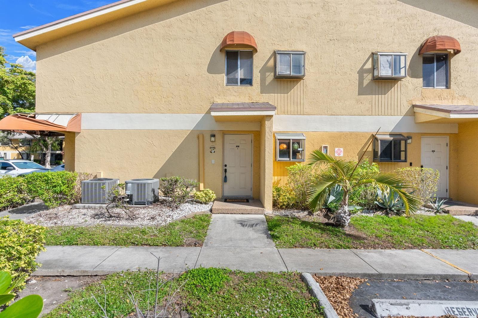 3053 N Oakland Forest Drive # 102, Oakland Park, FL 33309 photo 4